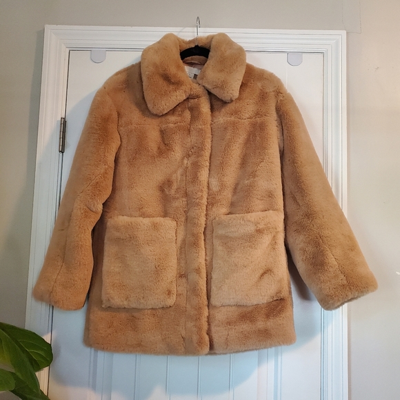 FAUX FUR COAT - Picture 1 of 4